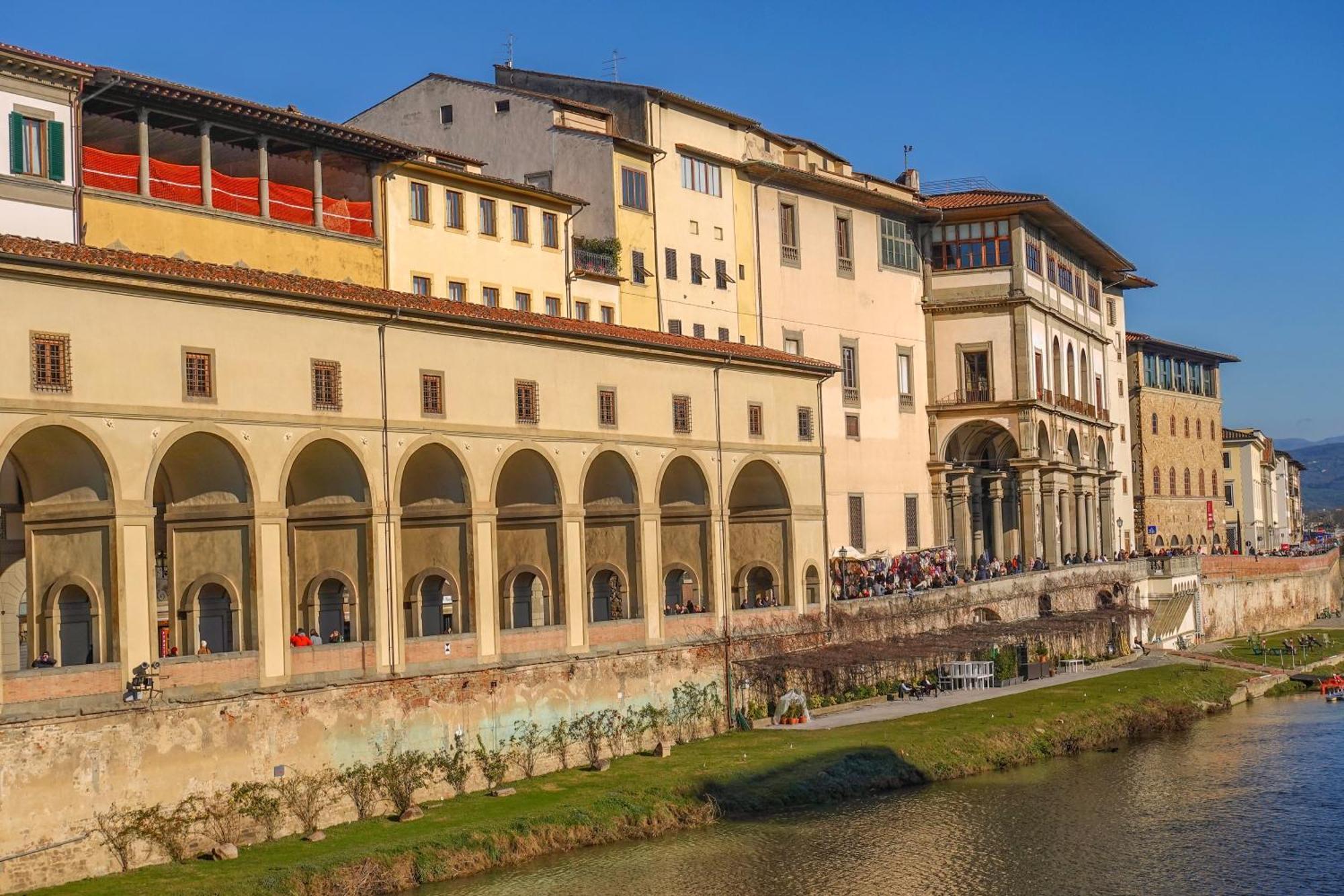 Ponte Vecchio View Luxury Apartment Флоренция Екстериор снимка